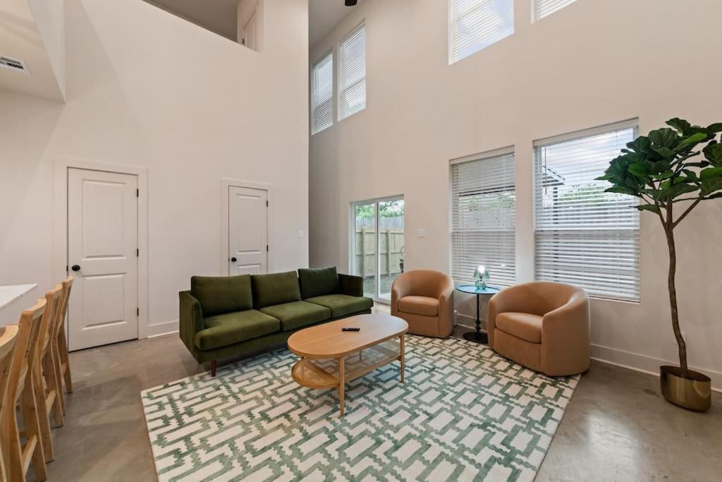 Lagniappe House Cajun Country Gem King Bed Villa